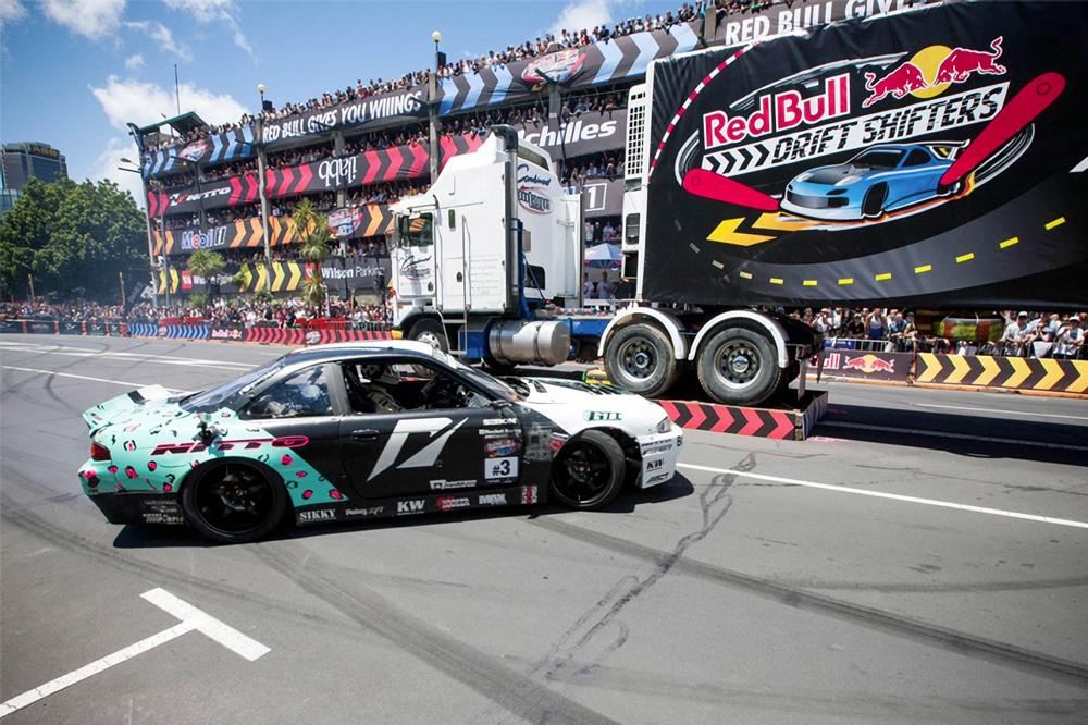 Matt Powers Takes Victory at Red Bull Drift Shifters